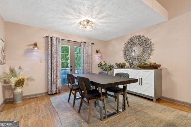 Welcome home to 11 Kingbird Ct-a beautifully updated 3 bed, 2 on Turtle Cove Golf Course in Georgia - for sale on GolfHomes.com, golf home, golf lot
