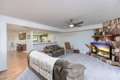 This lovely condo is located by the lakeside and is just a short on London Bridge Golf Course in Arizona - for sale on GolfHomes.com, golf home, golf lot