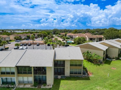 GOLFERS DELIGHT in the heart of Melbourne. The 19th Hole Condo on Mallards Landing Golf Course in Florida - for sale on GolfHomes.com, golf home, golf lot