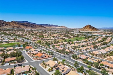 Beautiful 3 bed, 2 bath Matara model in Sun City Summerlin the on Highland Falls Golf Club in Nevada - for sale on GolfHomes.com, golf home, golf lot