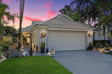 ONE STORY! LAKE AND GOLF VIEWS PLUS AN OVERSIZED LOT!! WOW--one on Jim McLean Signature Course in Florida - for sale on GolfHomes.com, golf home, golf lot