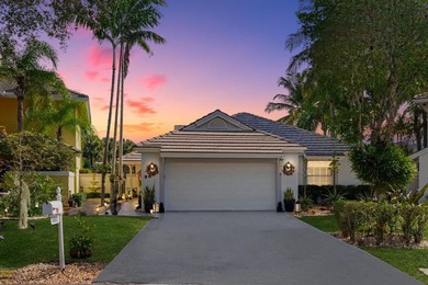 ONE STORY! LAKE AND GOLF VIEWS PLUS AN OVERSIZED LOT!! WOW--one on Jim McLean Signature Course in Florida - for sale on GolfHomes.com, golf home, golf lot