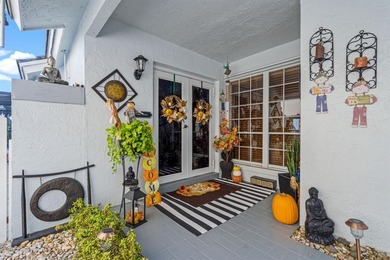 ONE STORY! LAKE AND GOLF VIEWS PLUS AN OVERSIZED LOT!! WOW--one on Jim McLean Signature Course in Florida - for sale on GolfHomes.com, golf home, golf lot