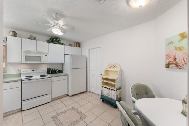 Motivated Sellers!  This beautifully maintained 2-bedroom on The Links of Spruce Creek in Florida - for sale on GolfHomes.com, golf home, golf lot