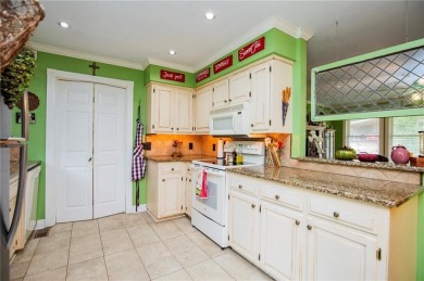Adorable and cozy meets easy access. This quiet street is just a on Bella Vista Country Club - Kingswood in Arkansas - for sale on GolfHomes.com, golf home, golf lot