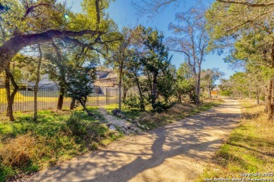 Welcome to 24810 Las Pilas, a beautifully designed 3-bedroom on TPC of San Antonio in Texas - for sale on GolfHomes.com, golf home, golf lot