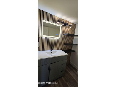 Desirable Raintree complex this totally renovated townhome on Raintree Golf Course in New Jersey - for sale on GolfHomes.com, golf home, golf lot