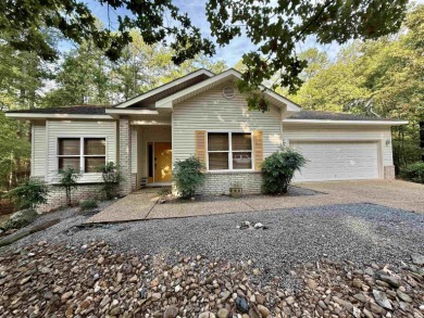 Discover comfort and convenience in this beautiful 3-bedroom on Coronado Golf Course in Arkansas - for sale on GolfHomes.com, golf home, golf lot