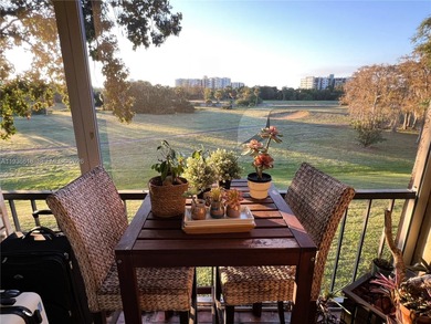 For sale in the desirable The Falls of Inverrary community, this on Inverrary Country Club in Florida - for sale on GolfHomes.com, golf home, golf lot