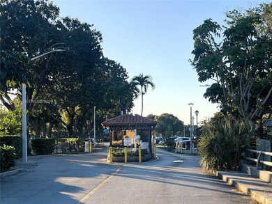 For sale in the desirable The Falls of Inverrary community, this on Inverrary Country Club in Florida - for sale on GolfHomes.com, golf home, golf lot