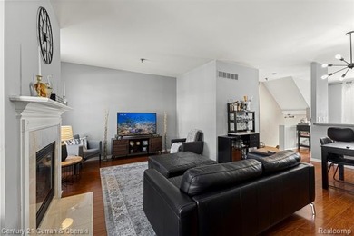 This beautiful 2-bedroom condo in Southfield offers an array of on Evergreen Hills Golf Course in Michigan - for sale on GolfHomes.com, golf home, golf lot