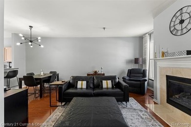 This beautiful 2-bedroom condo in Southfield offers an array of on Evergreen Hills Golf Course in Michigan - for sale on GolfHomes.com, golf home, golf lot