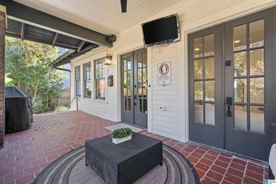 Rare opportunity in Forest Park - fully-renovated, move-in ready on Highland Park Golf Course in Alabama - for sale on GolfHomes.com, golf home, golf lot