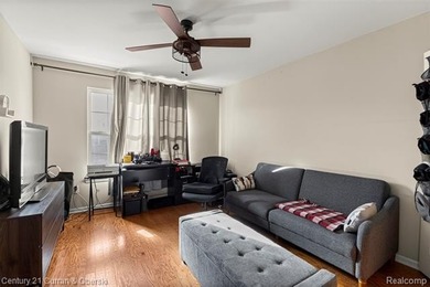 This beautiful 2-bedroom condo in Southfield offers an array of on Evergreen Hills Golf Course in Michigan - for sale on GolfHomes.com, golf home, golf lot