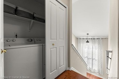 This beautiful 2-bedroom condo in Southfield offers an array of on Evergreen Hills Golf Course in Michigan - for sale on GolfHomes.com, golf home, golf lot