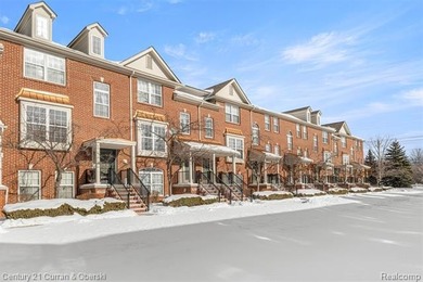This beautiful 2-bedroom condo in Southfield offers an array of on Evergreen Hills Golf Course in Michigan - for sale on GolfHomes.com, golf home, golf lot