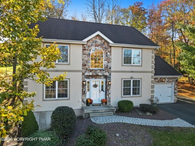 WELCOME TO 104 WOLF HOLLOW RD, A GOLF LOVERS DREAM!! Situated on Split Rock Resort and Country Club in Pennsylvania - for sale on GolfHomes.com, golf home, golf lot