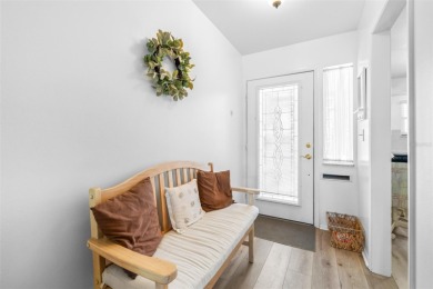 Enjoy the Florida lifestyle in this charming 2-bedroom, 2-bath on North Lakes Golf Course in Florida - for sale on GolfHomes.com, golf home, golf lot