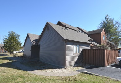 Investor Special or Perfect Starter Home Near the Golf Course! on Bright Leaf Golf Course in Kentucky - for sale on GolfHomes.com, golf home, golf lot