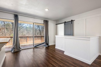 Charming opportunity on the Tweety Bird Bike Trail! Located in on Bella Vista Country Club - Scottsdale in Arkansas - for sale on GolfHomes.com, golf home, golf lot