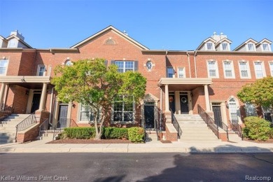 Welcome Home to Farmington Hills Living! This stylish 2-bedroom on Glen Oaks Golf Course in Michigan - for sale on GolfHomes.com, golf home, golf lot