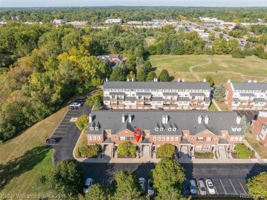 Welcome Home to Farmington Hills Living! This stylish 2-bedroom on Glen Oaks Golf Course in Michigan - for sale on GolfHomes.com, golf home, golf lot