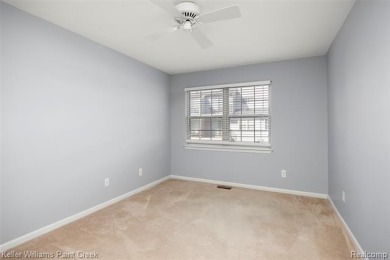 Welcome Home to Farmington Hills Living! This stylish 2-bedroom on Glen Oaks Golf Course in Michigan - for sale on GolfHomes.com, golf home, golf lot