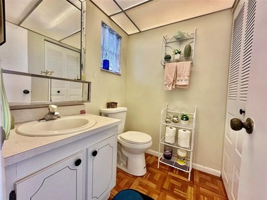 Sunrise Lakes Phase 3. A 55+Community.  1 Bed, 1.5 Bath
Enjoy on Sunrise Lakes Phase III in Florida - for sale on GolfHomes.com, golf home, golf lot