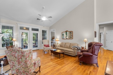 $10,000 SELLER CREDIT TO USES AS YOU CHOOSE. New carpet, fresh on Magnolia Greens Golf Plantation in North Carolina - for sale on GolfHomes.com, golf home, golf lot