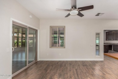 Stunning 2-bed, 3-bath, and a den/hobby room, Safford model with on Trail Ridge Golf Course in Arizona - for sale on GolfHomes.com, golf home, golf lot