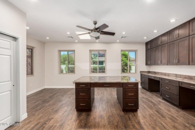 Stunning 2-bed, 3-bath, and a den/hobby room, Safford model with on Trail Ridge Golf Course in Arizona - for sale on GolfHomes.com, golf home, golf lot