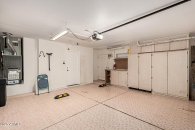 Stunning 2-bed, 3-bath, and a den/hobby room, Safford model with on Trail Ridge Golf Course in Arizona - for sale on GolfHomes.com, golf home, golf lot