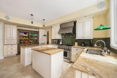 This stunning penthouse spans 3,501 sqft of luxurious indoor on  in Florida - for sale on GolfHomes.com, golf home, golf lot