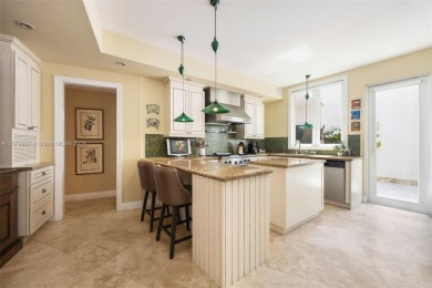 This stunning penthouse spans 3,501 sqft of luxurious indoor on  in Florida - for sale on GolfHomes.com, golf home, golf lot