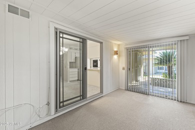 Don't miss seeing this mint condition home! Great Location! on Sun City Country Club in Arizona - for sale on GolfHomes.com, golf home, golf lot