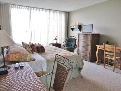 Large 1BR 1 1/2 BA. Gorgeous golf view, tastefully furnished on Palm-Aire Country Club and Resort - Palms in Florida - for sale on GolfHomes.com, golf home, golf lot