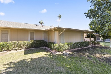Don't miss seeing this mint condition home! Great Location! on Sun City Country Club in Arizona - for sale on GolfHomes.com, golf home, golf lot