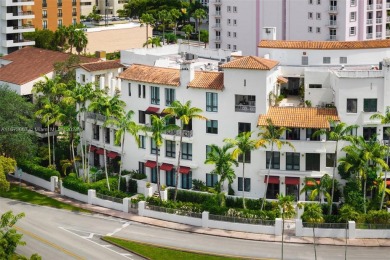 This stunning penthouse spans 3,501 sqft of luxurious indoor on  in Florida - for sale on GolfHomes.com, golf home, golf lot