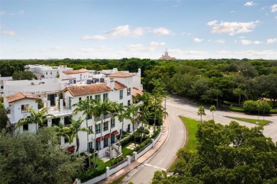 This stunning penthouse spans 3,501 sqft of luxurious indoor on  in Florida - for sale on GolfHomes.com, golf home, golf lot