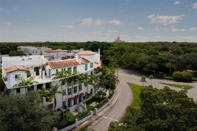 This stunning penthouse spans 3,501 sqft of luxurious indoor on  in Florida - for sale on GolfHomes.com, golf home, golf lot