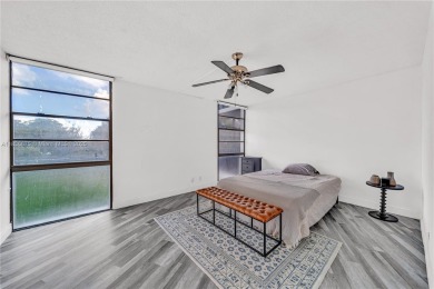 Welcome to this spacious 2-bed, 2-bath condo in the heart of on Turnberry Isle Resort and Club in Florida - for sale on GolfHomes.com, golf home, golf lot