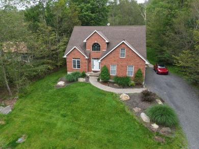 Welcome to your future home at 2827 Oak View Lane, nestled in on Pocono Farms Country Club in Pennsylvania - for sale on GolfHomes.com, golf home, golf lot