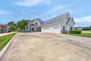 Discover the perfect blend of comfort, elegance, and outdoor on Lake Kiowa Golf Course in Texas - for sale on GolfHomes.com, golf home, golf lot