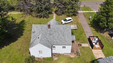 Within Hayward's city limits is this great 3-bedroom, 1 bathroom on Hayward Golf and Tennis Club in Wisconsin - for sale on GolfHomes.com, golf home, golf lot