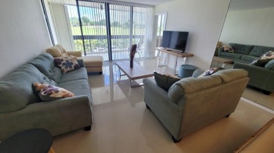 Discover this renovated 2-bedroom, 2-bathroom condo that on  in Florida - for sale on GolfHomes.com, golf home, golf lot