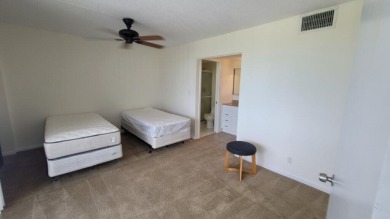 Discover this renovated 2-bedroom, 2-bathroom condo that on  in Florida - for sale on GolfHomes.com, golf home, golf lot