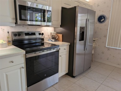 Featuring BRAND NEW sleek stainless-steel appliances for a on The Venice Golf and Country Club in Florida - for sale on GolfHomes.com, golf home, golf lot