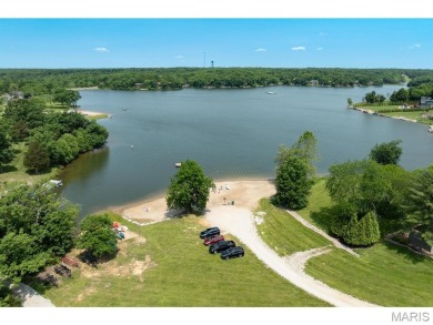 This phenomenal 2 level Innsbrook Condominium will be you all on Innsbrook Resort Golf Course in Missouri - for sale on GolfHomes.com, golf home, golf lot