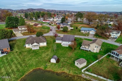 Above average 3 bedroom, 2 and a half bath home on a quiet dead on Silver Lake Golf Course in Tennessee - for sale on GolfHomes.com, golf home, golf lot