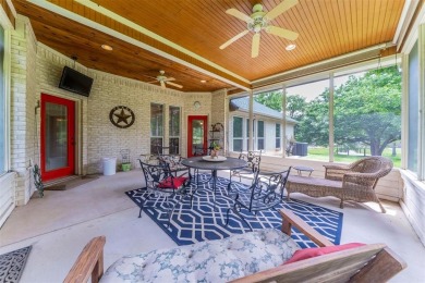 Amazing 3 bedroom, 2 bath, 3 car garage with 1900 square feet on Pecan Plantation Country Club in Texas - for sale on GolfHomes.com, golf home, golf lot